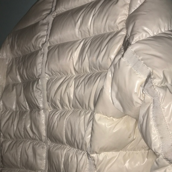 Moncler Women’s Jacket - Picture 7 of 8